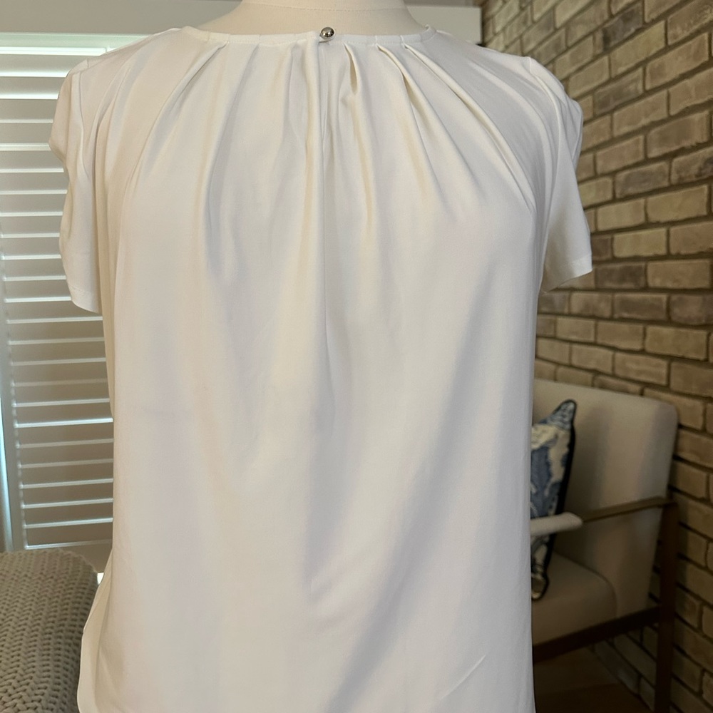 Tahari Short-Sleeve Blouse/Shell